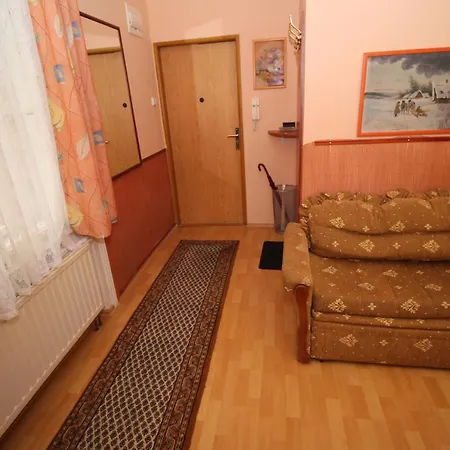 Kamil Apartments, Kolonada *